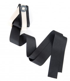 Rips accessory brooch with crystals insert