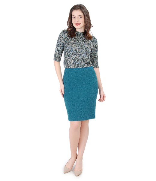 Elegant outfit with wool loops skirt and elastic jersey blouse