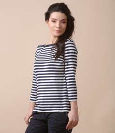 Elastic jersey blouse embellished with crystals