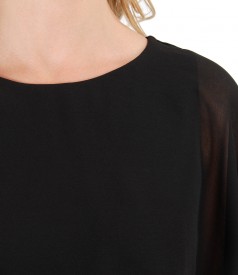 Elegant blouse with veil cape and button on the back
