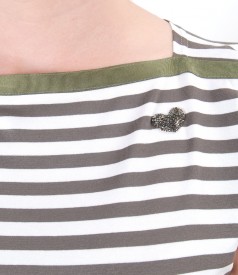Elastic jersey blouse embellished with crystals