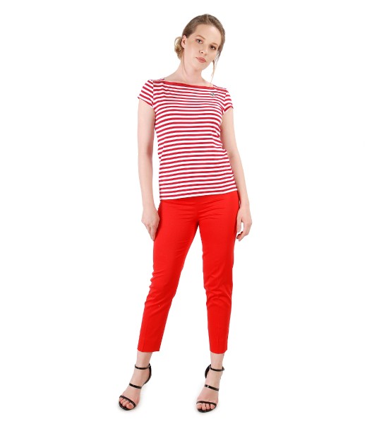 Elegant outfit with cotton ankle pants and jersey t-shirt with stripes
