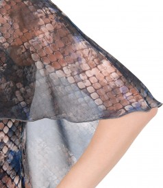 Velvet dress with veil cape and button on the back