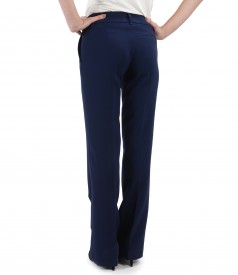 Straight pants made of elastic fabric