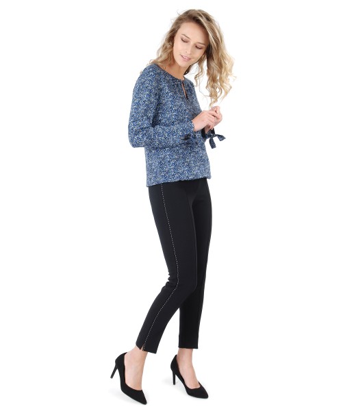 Ankle pants with decorative seam and printed viscose blouse