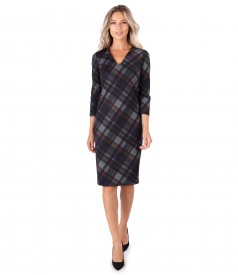 Midi dress with plaid and V low-cut neck