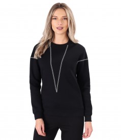 Blouse made of thick cotton with decorative stitching