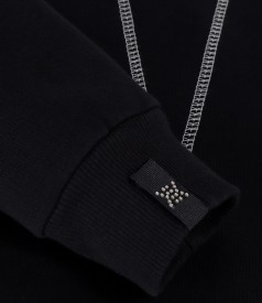 Blouse made of thick cotton with decorative stitching