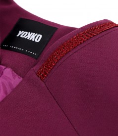 Elastic fabric jacket with trimmings at the ends