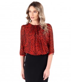 Casual veil blouse with pleats at the decolletage