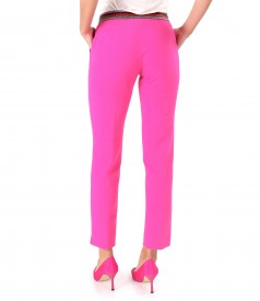 Ankle pants made of elastic fabric