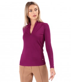 Jersey t-shirt with deep neckline