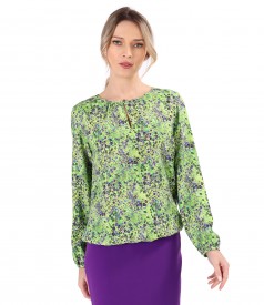 Viscose blouse printed with floral motifs
