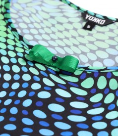 Elegant satin blouse printed with geometric motifs