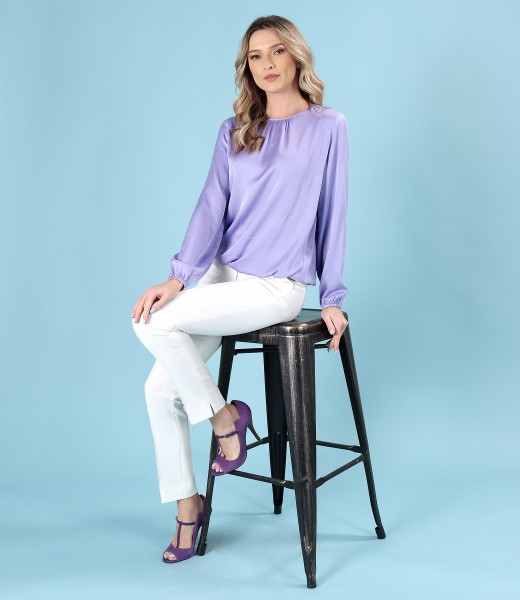 Elegant outfit with pants and viscose satin blouse