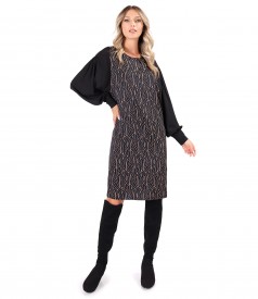 Dress made of elastic viscose fabric with puffed sleeves