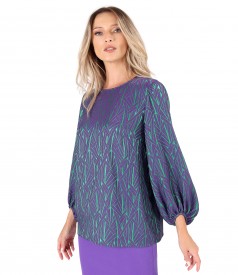 Blouse made of elastic fabric with viscose printed with geometric motifs