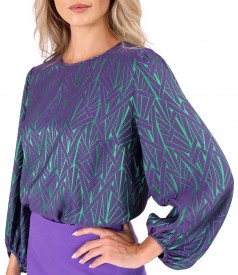 Blouse made of elastic fabric with viscose printed with geometric motifs