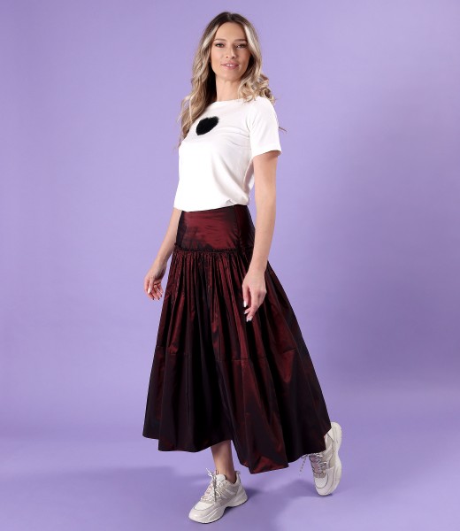Casual outfit with taffeta midi skirt and jersey blouse with tulle heart