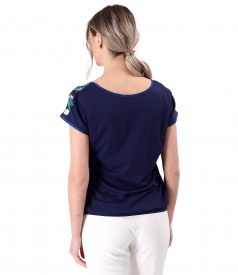 Blouse with front made of natural silk printed with floral motifs