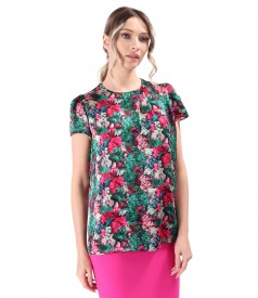 Elegant blouse in natural silk printed with floral motifs