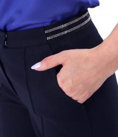 Ankle pants made of elastic fabric