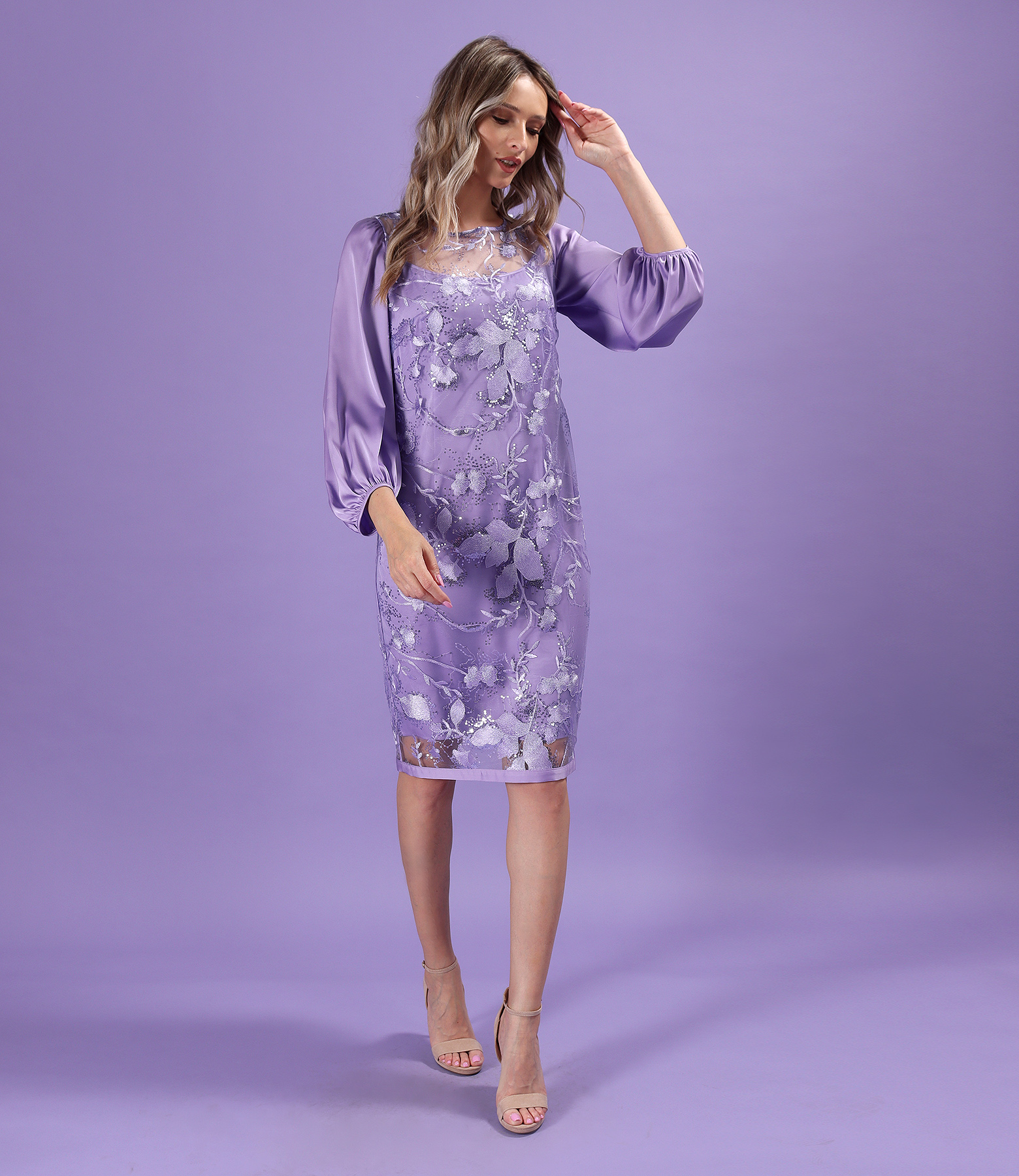 Sequin lace cocktail dress with floral motifs