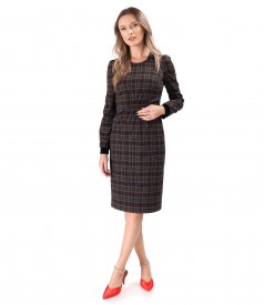 Elegant plaid dress with long sleeves