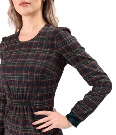 Elegant plaid dress with long sleeves