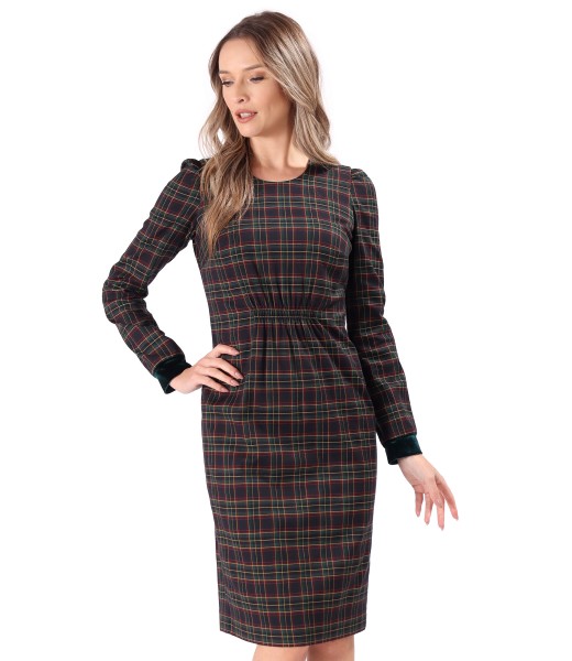 Elegant plaid dress with long sleeves