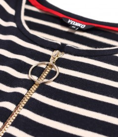 Blouse made of thick elastic jersey with wool and front zipper