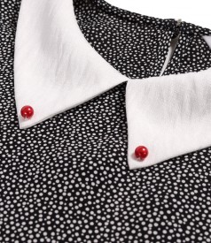 Elegant blouse made of printed viscose