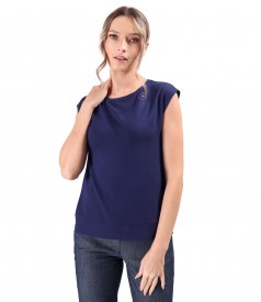 Blouse made of elastic jersey with short sleeves