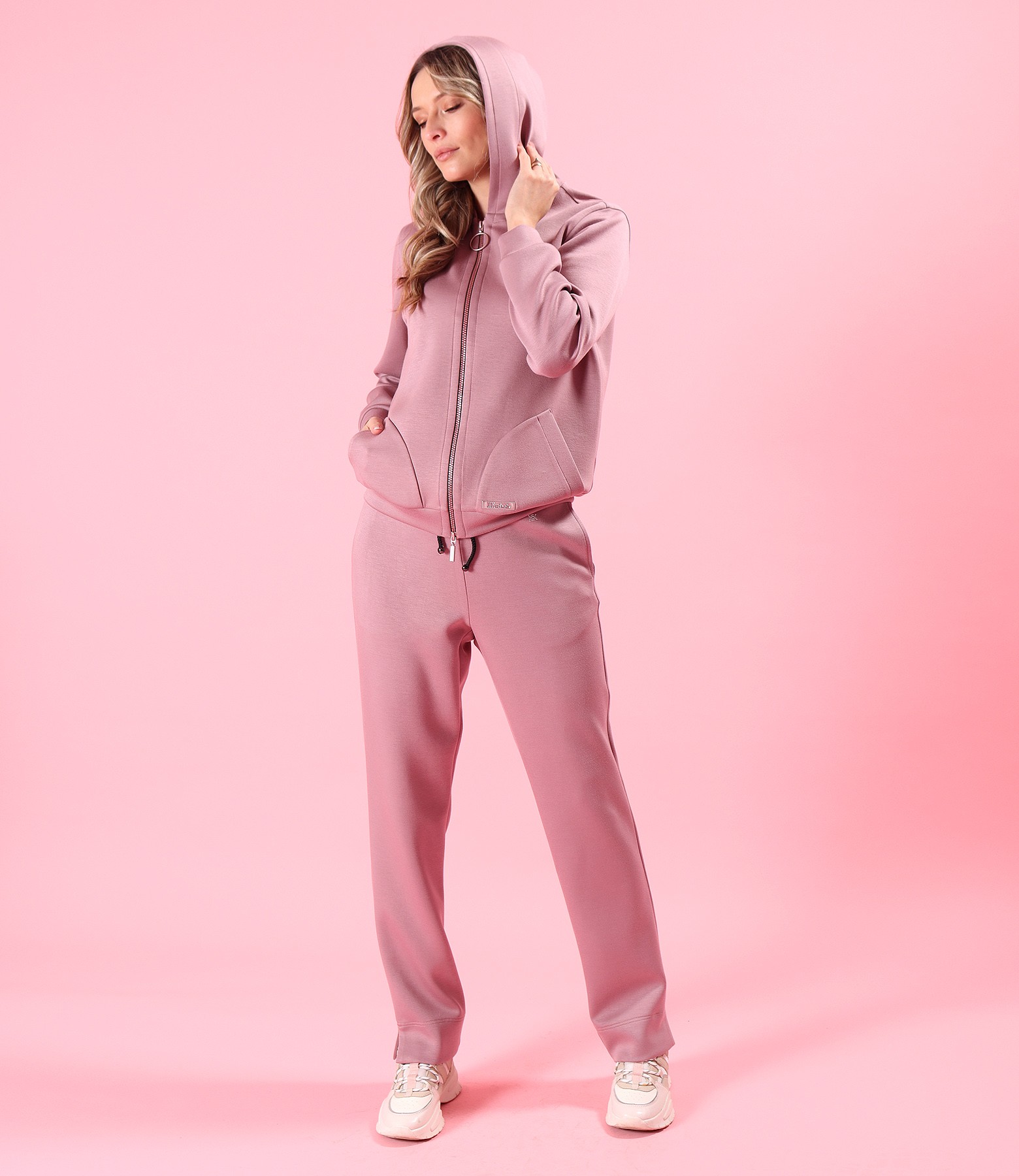 Casual pants made of scuba fabric with viscose