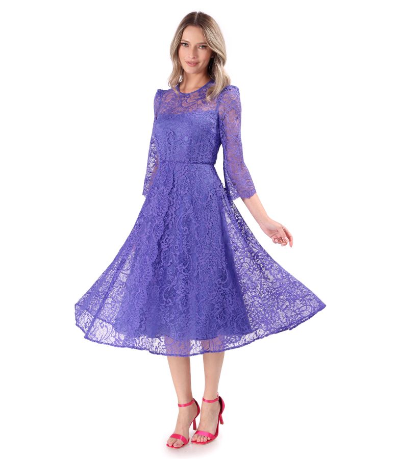 Elegant dress made of lace with floral motifs