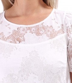 Elegant cotton lace dress with floral motifs