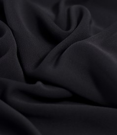 Elegant long viscose dress with chain at the neckline