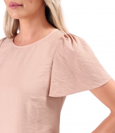 Elegant dress with short wide sleeves