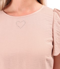 Elegant dress with short wide sleeves