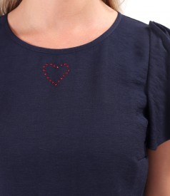 Elegant dress with short wide sleeves