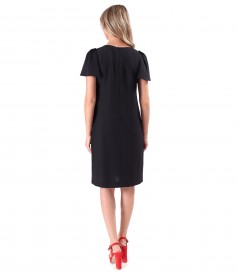 Elegant dress with short wide sleeves