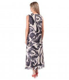 Elegant long dress printed with geometric motifs