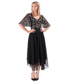 Midi dress with a bodice and wide sleeves made of gold sequins with floral motifs