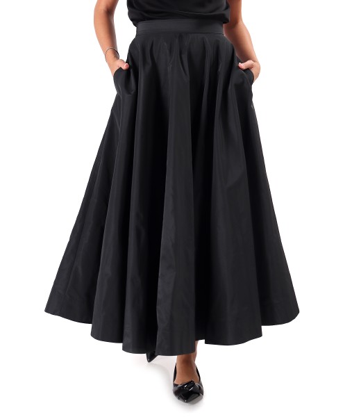Long taffeta skirt with decorative elastic on the back