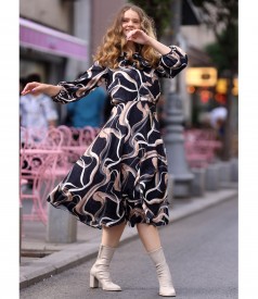 Rochie midi din satin de viscoza imprimata cu motive aurii