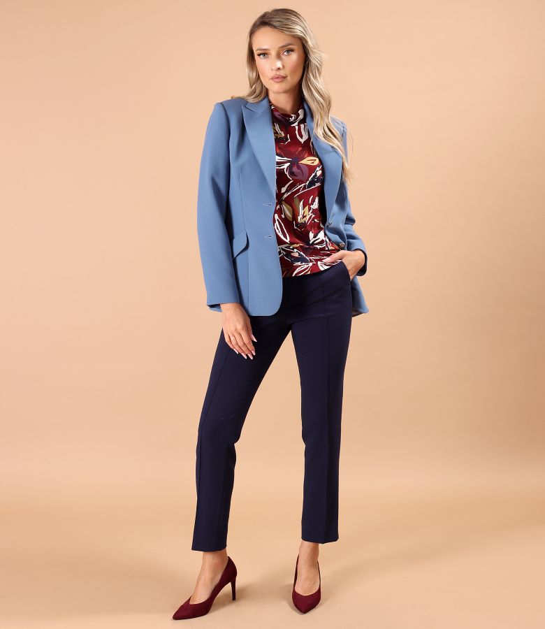 Elegant blouse made of elastic jersey printed with floral motifs