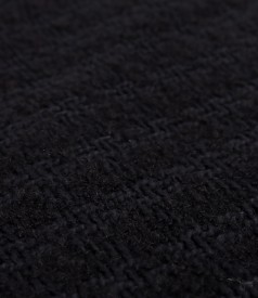 Tapered skirt made of virgin wool and alpaca