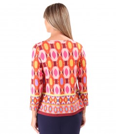 Elastic jersey blouse printed with geometric motifs