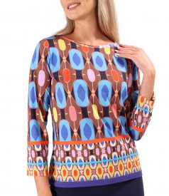 Elastic jersey blouse printed with geometric motifs