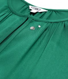 Elegant blouse made of satin-finish viscose